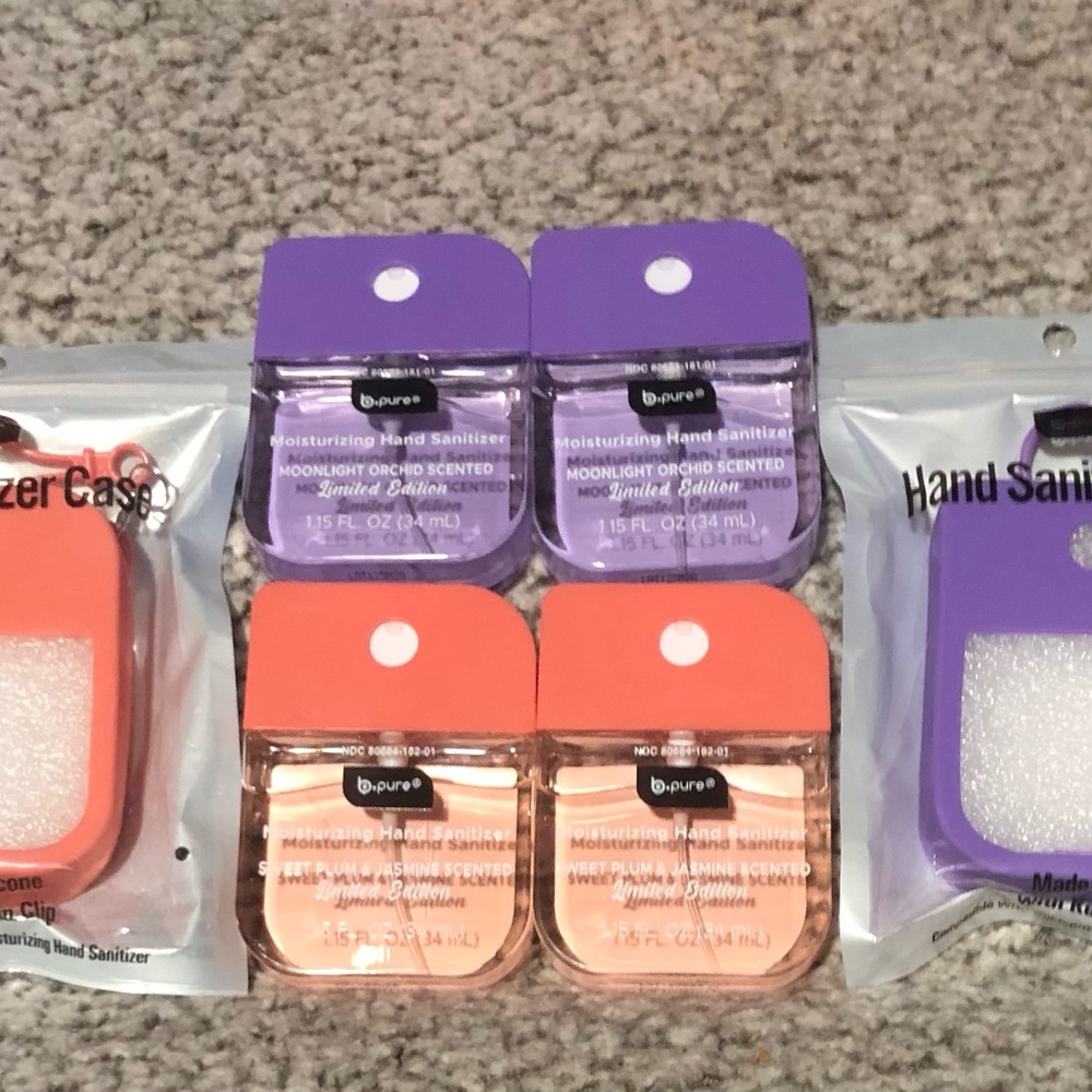 Moisturizing Hand Sanitizer with Silicone Cases